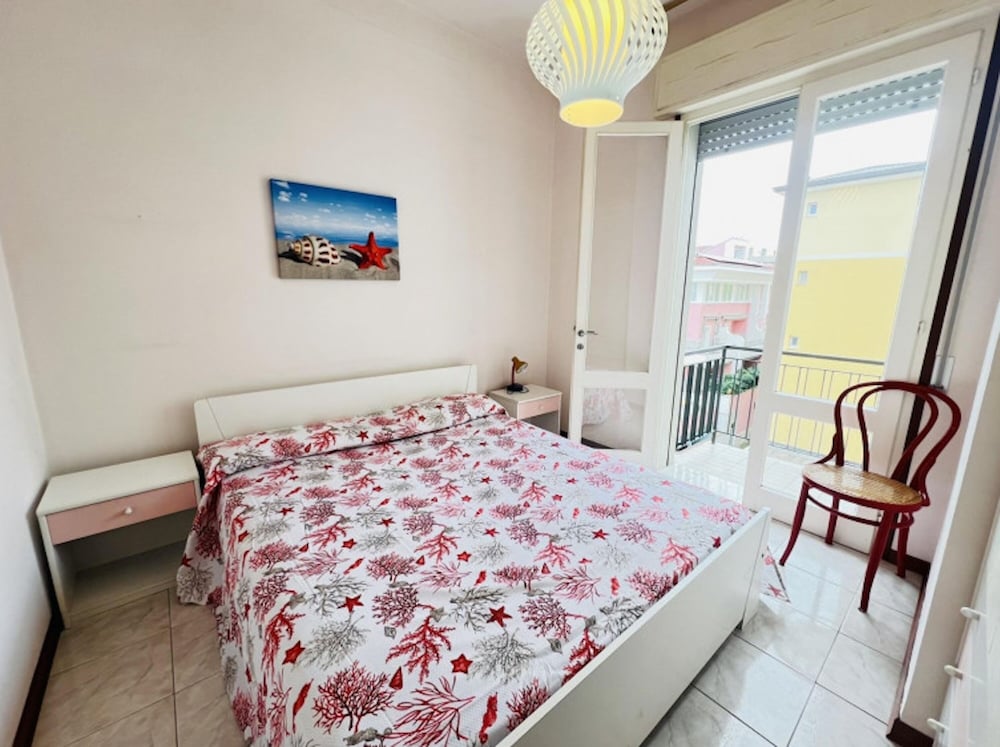Apartment, 2 Bedrooms, Balcony, City View