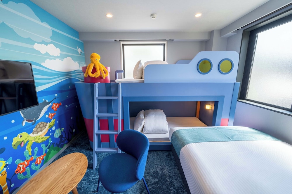 Sea-Themed Family Room - Photo 11