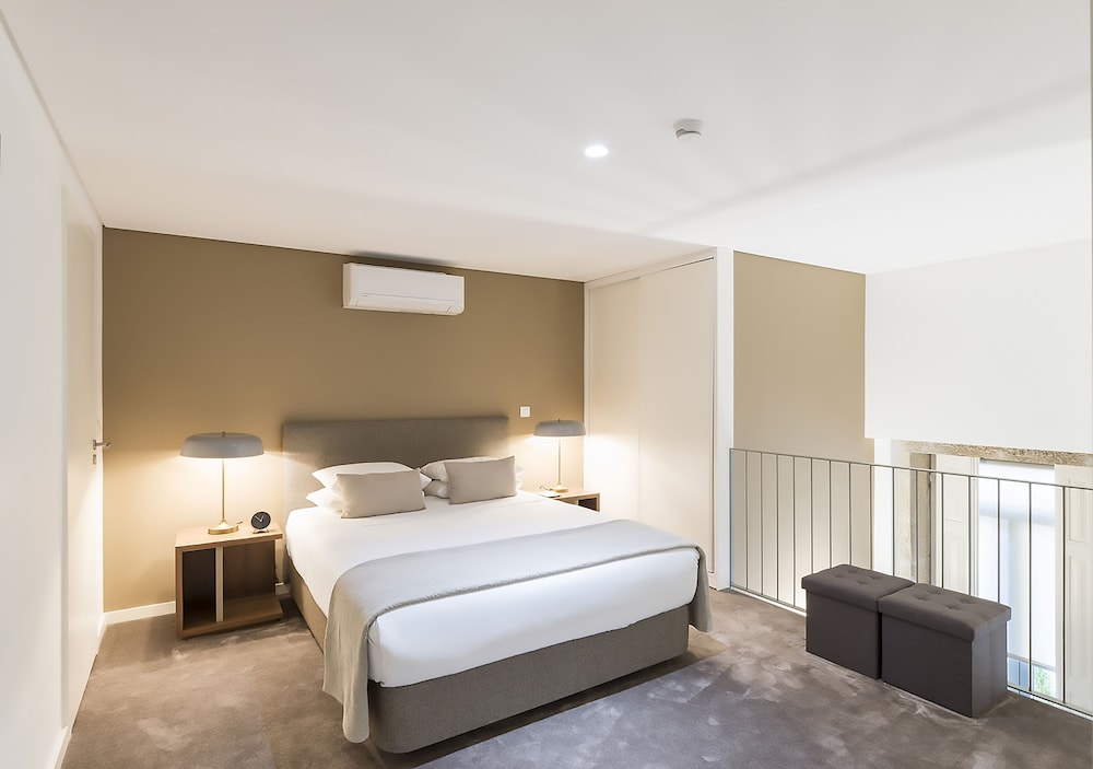 Premium Loft, 1 Bedroom, Balcony, Courtyard View