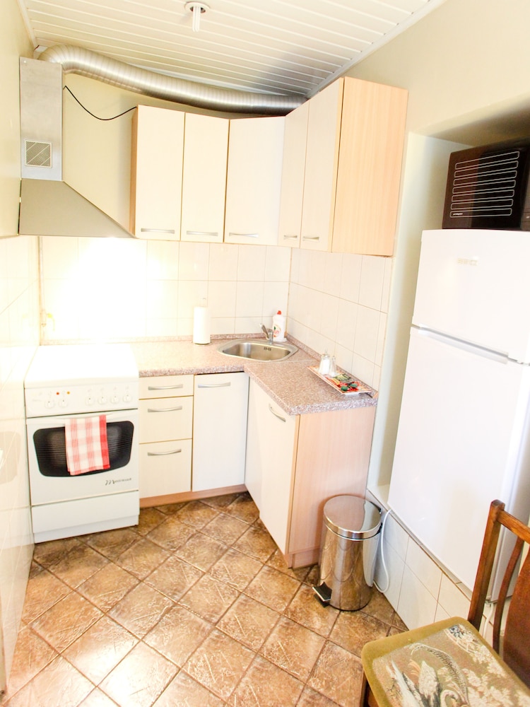 Standard Apartment (Four People) photo 2