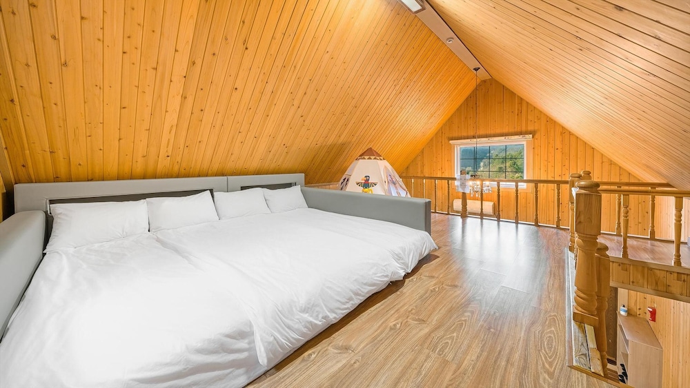 Basic Room, 2 Bedrooms (saesbyeol3(kidsroom,poolvila)) - Photo 13