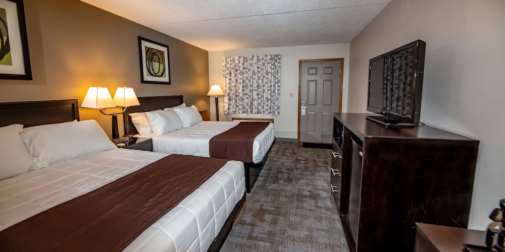 Room, 2 Queen Beds, Non Smoking - Photo 4