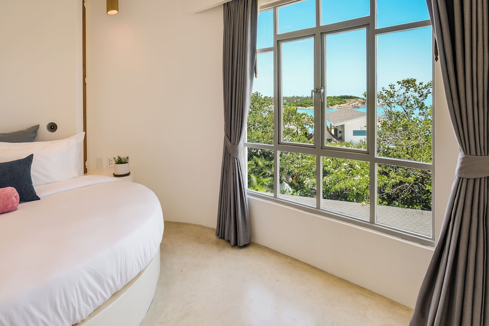 Signature Room - Photo 12