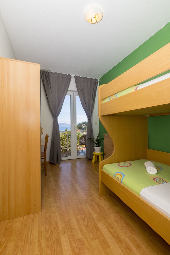 Apartment (A2) photo 2