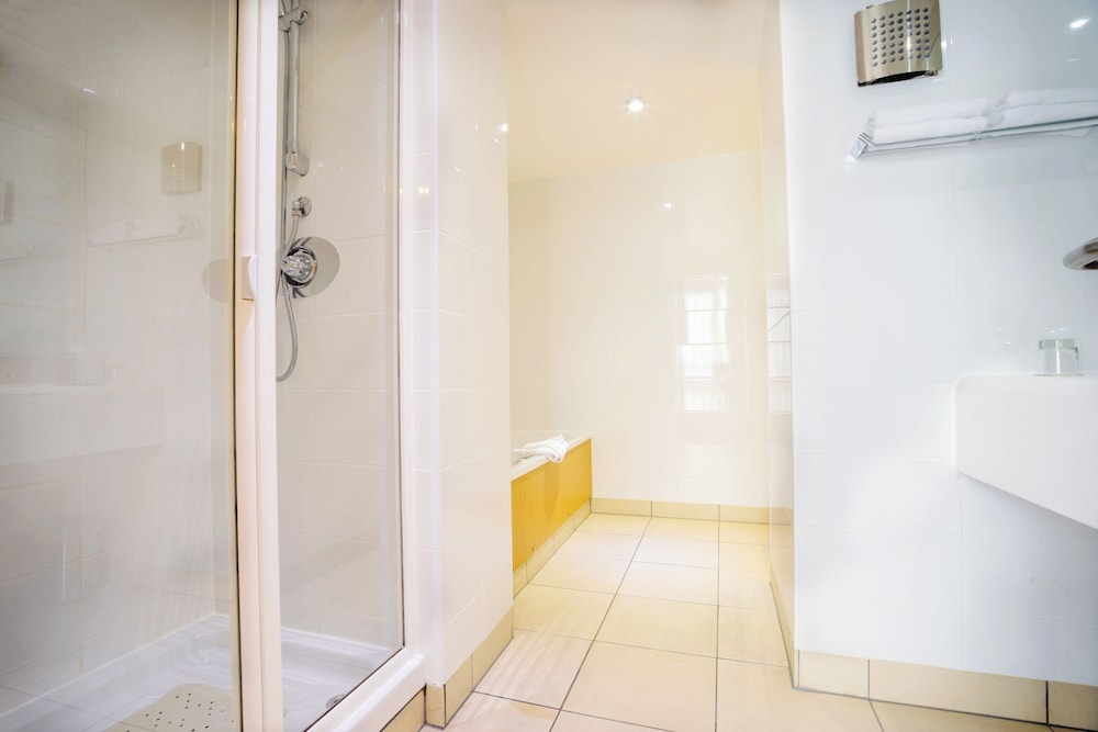Signature Studio Suite photo 3