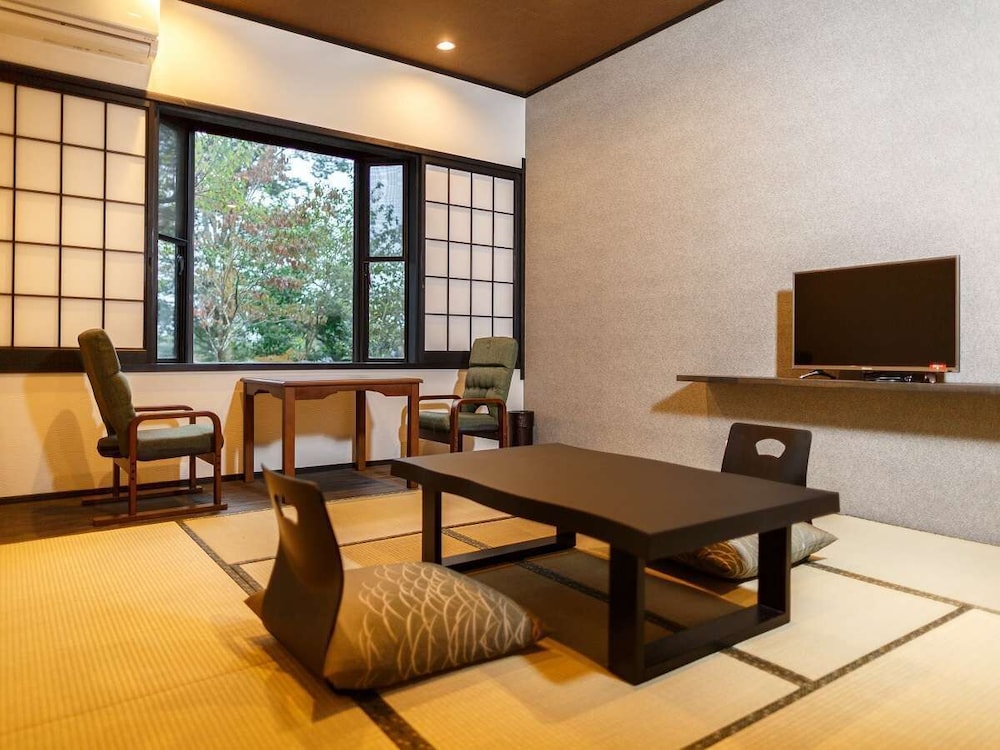 Japanese Style Room 10 Tatami Standard KAISEKI, Non Smoking photo 2