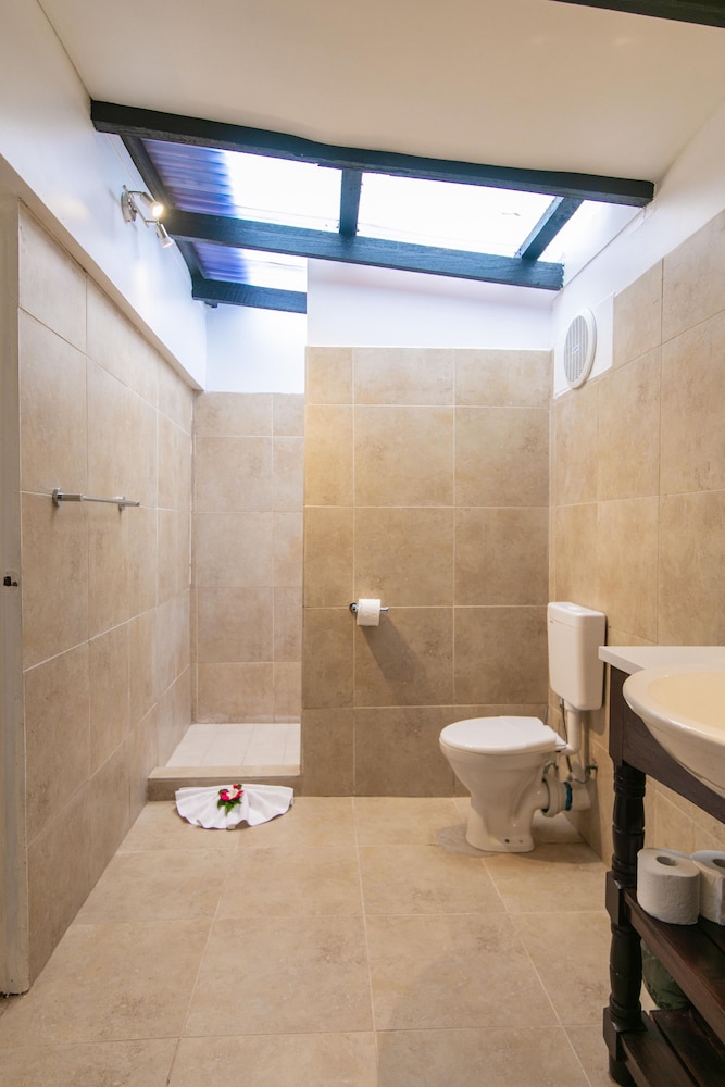 Deluxe Seaside Bure (children 2 Years Above)