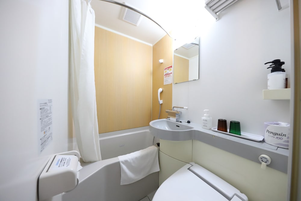 Twin Room, Non Smoking photo 2
