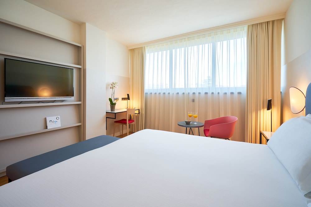 Double or Twin Room - Photo 3