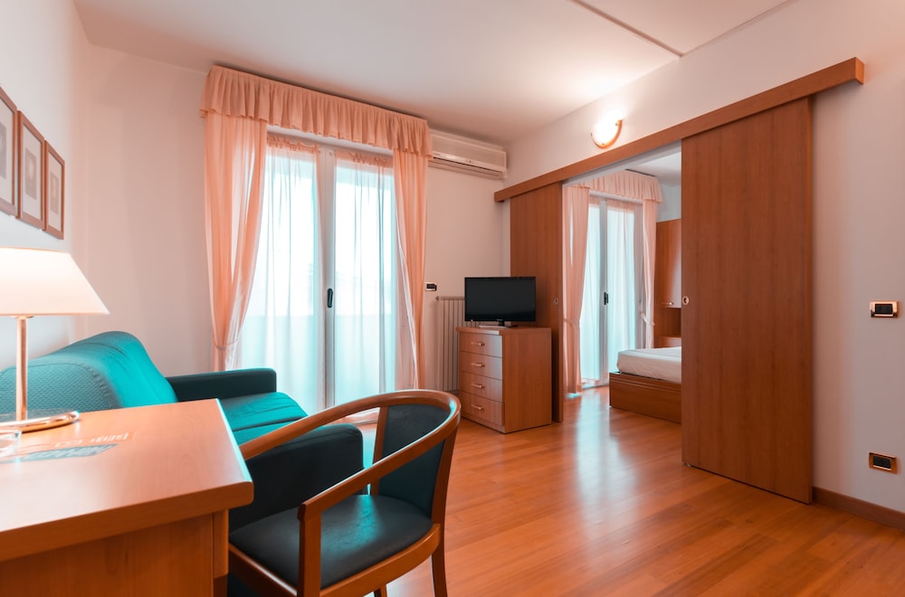 Classic Room, 1 Bedroom - Photo 1