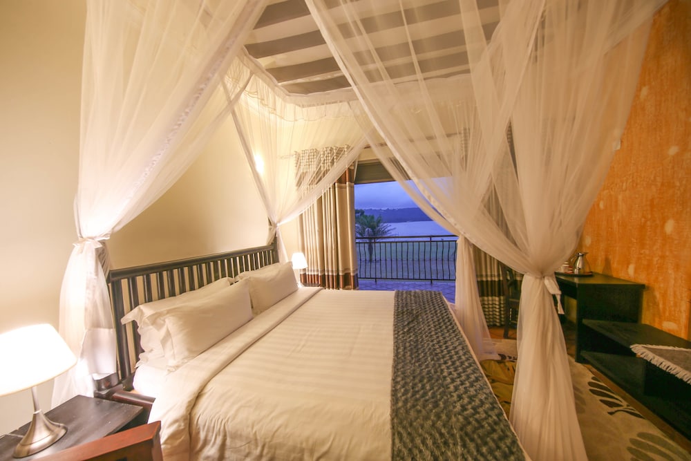 Deluxe Double or Twin Room photo 3