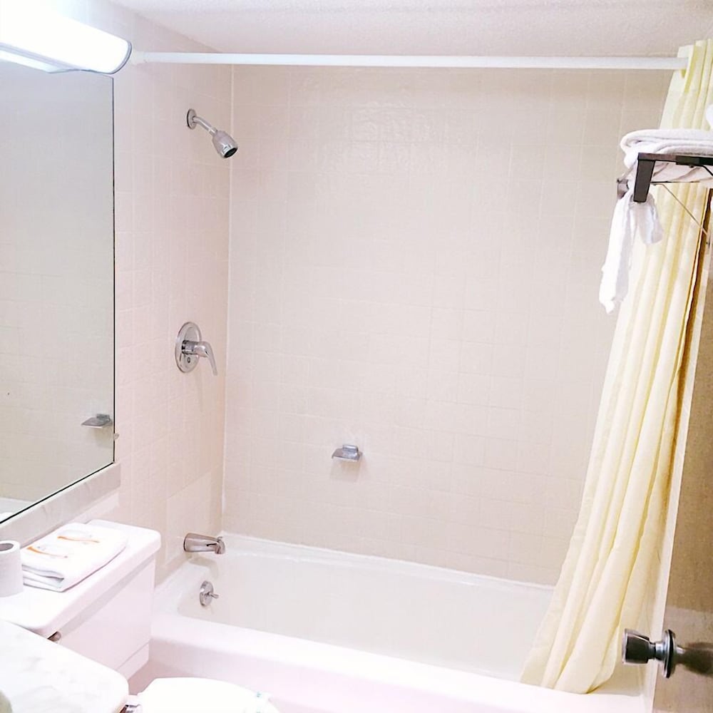 Comfort Room, 2 Double Beds, Smoking photo 2