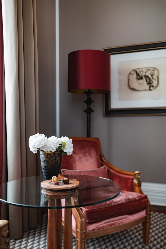 Grand Deluxe Room - Photo 6