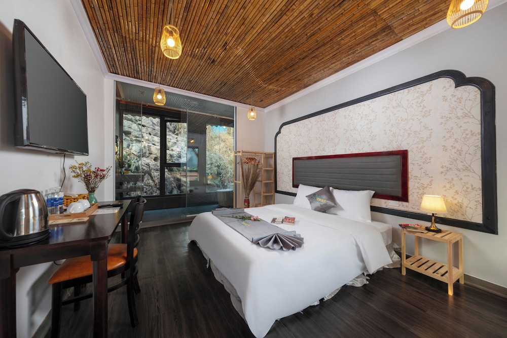 Ecorest Double or Twin Mountain View