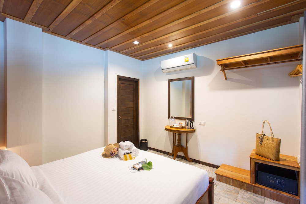 Deluxe Room, Sea View (Free pick up and dop off at Mae Haad) - Photo 5