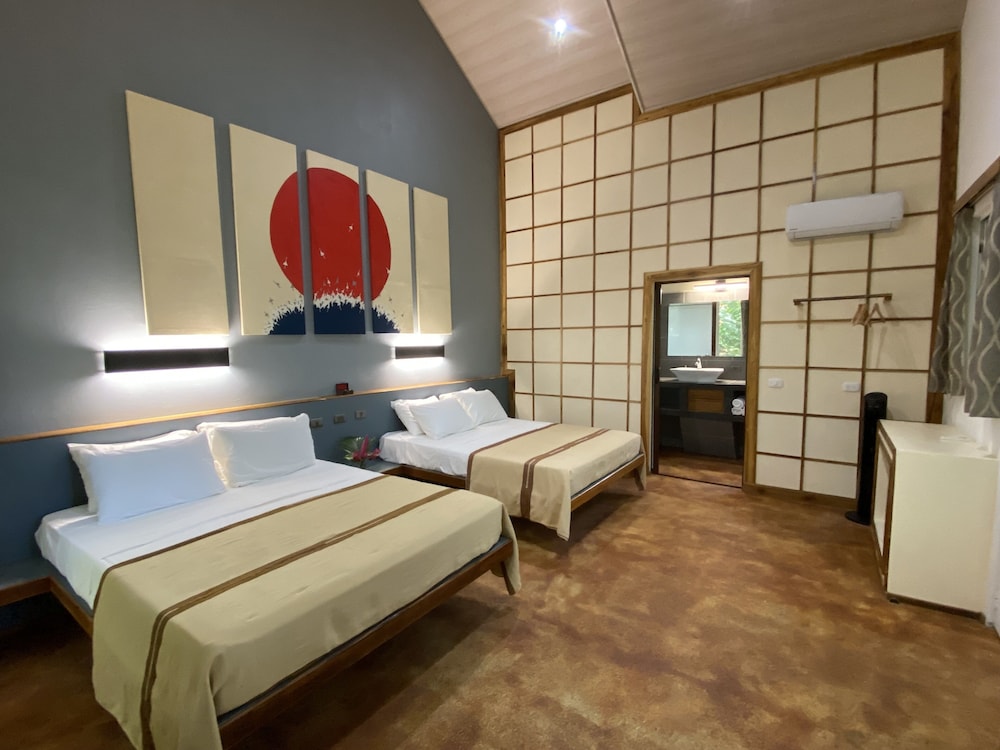 Oriental Cabin 1