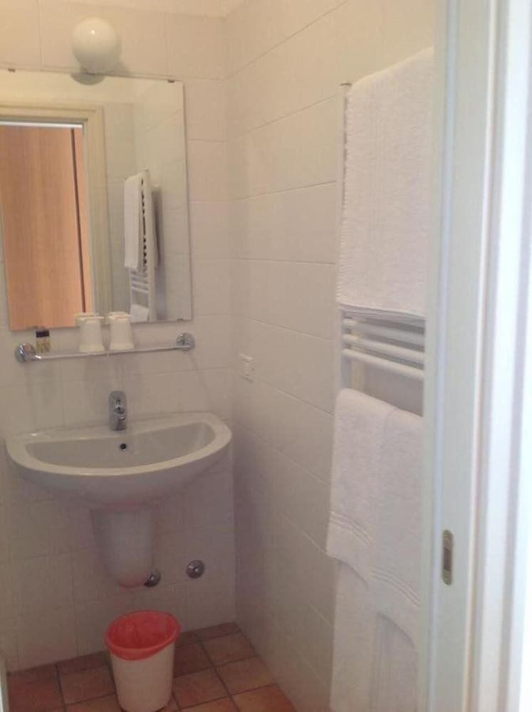Double Room, Balcony, Lake View photo 3