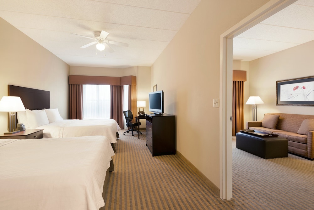 Suite, 2 Queen Beds, Accessible, Non Smoking (Mobility & Hearing, Roll-in Shower) - Photo 4