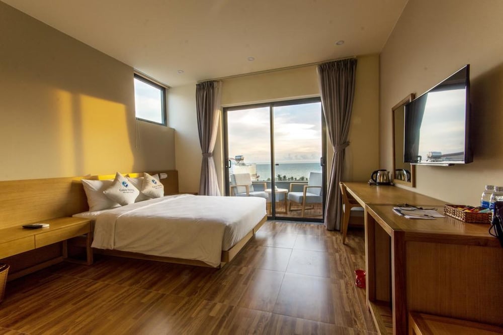 Deluxe Double Room, Balcony photo 2