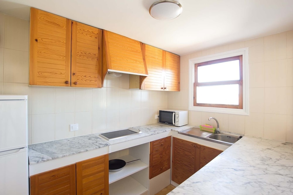 Apartment, 2 Bedrooms, Terrace, Ground Floor photo 3