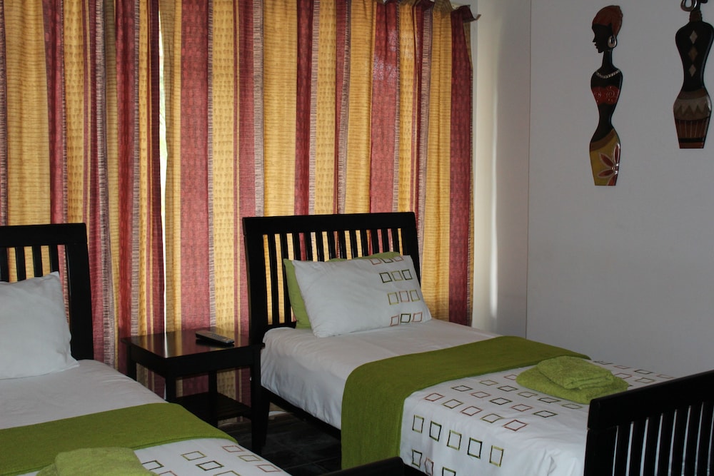 Twin Room (4,5) photo 2