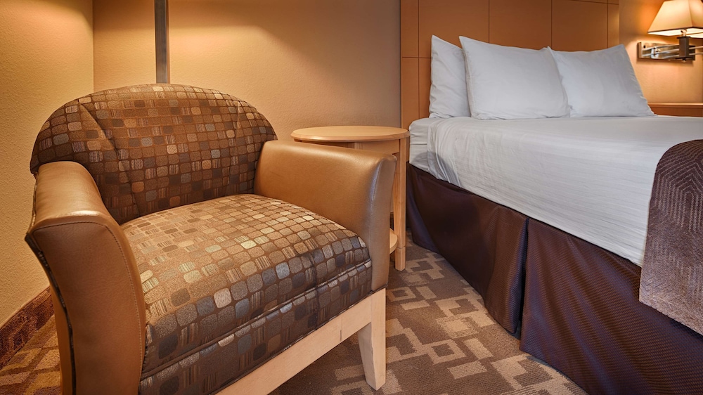 Standard Room, 1 Queen Bed, Accessible, Bathtub (Bathtub) photo 1