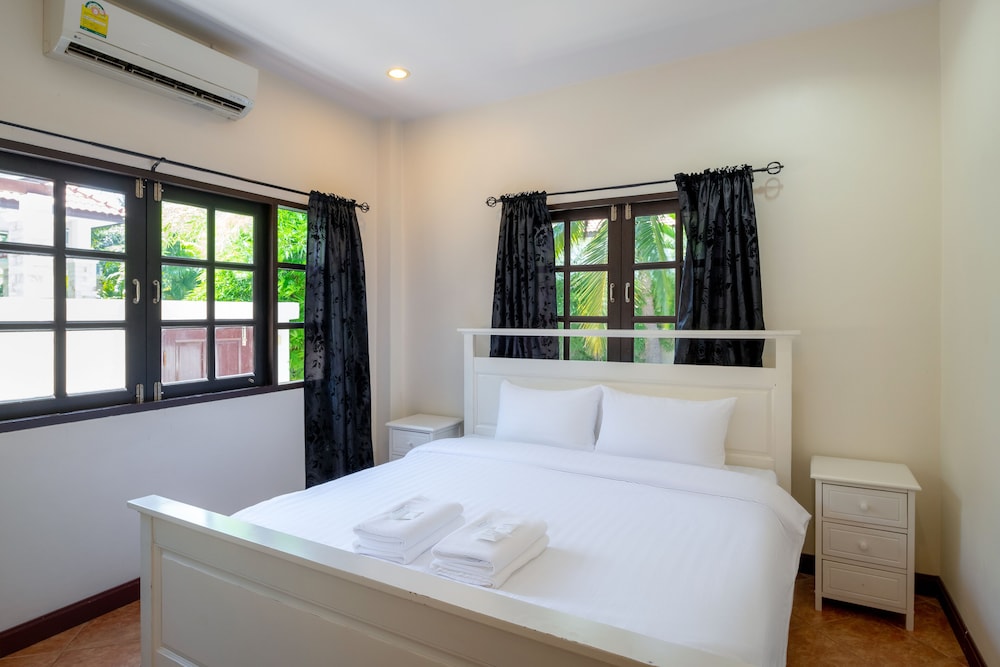 Standard Villa, 3 Bedrooms, Non Smoking, Kitchen - Photo 9