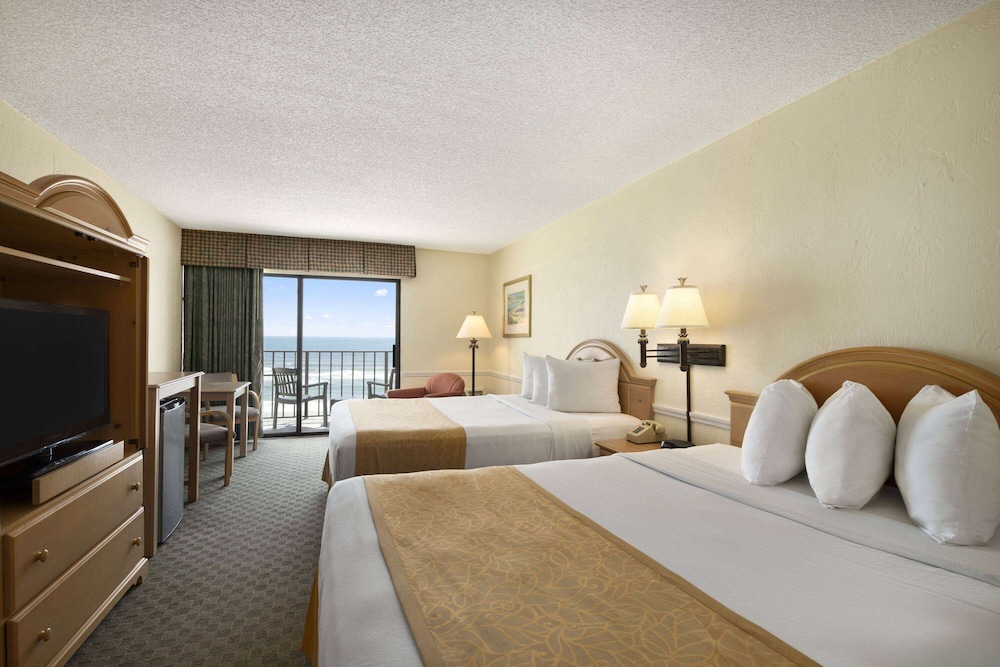 Room, 2 Double Beds, Non Smoking, North or South Ocean View - Photo 1