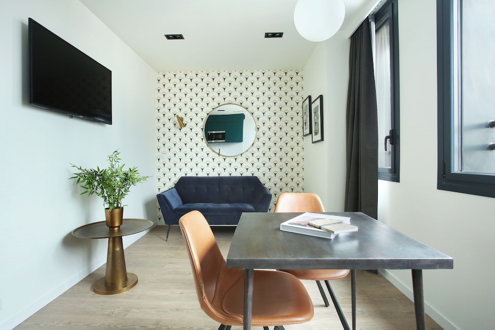 1 Bedroom Apartment - Photo 8