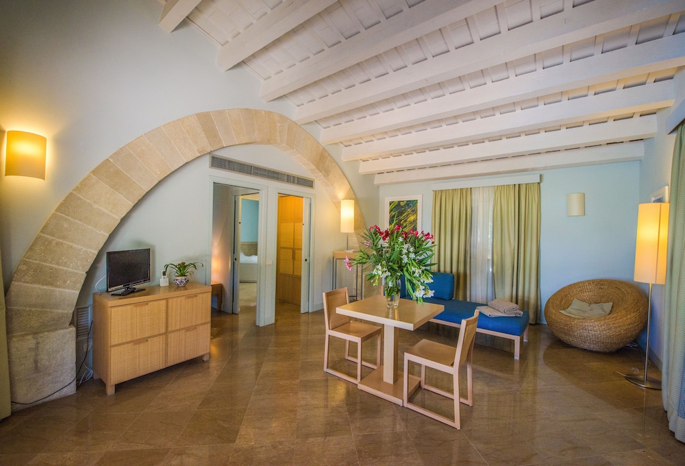Exclusive Suite, 1 Bedroom, Partial Sea View, Ground Floor