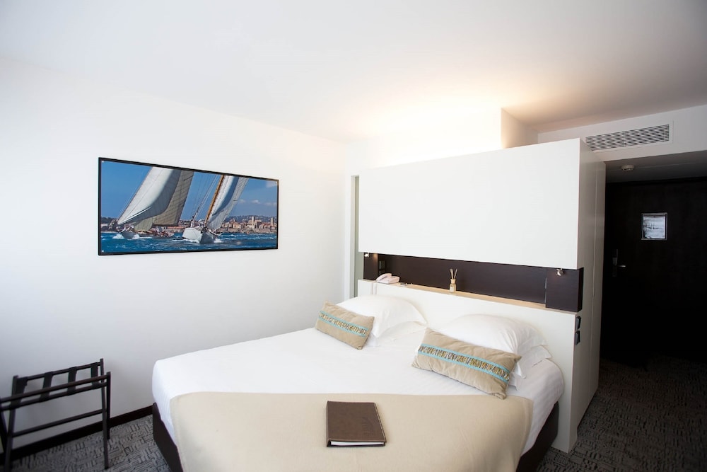 Classic Room - Photo 2