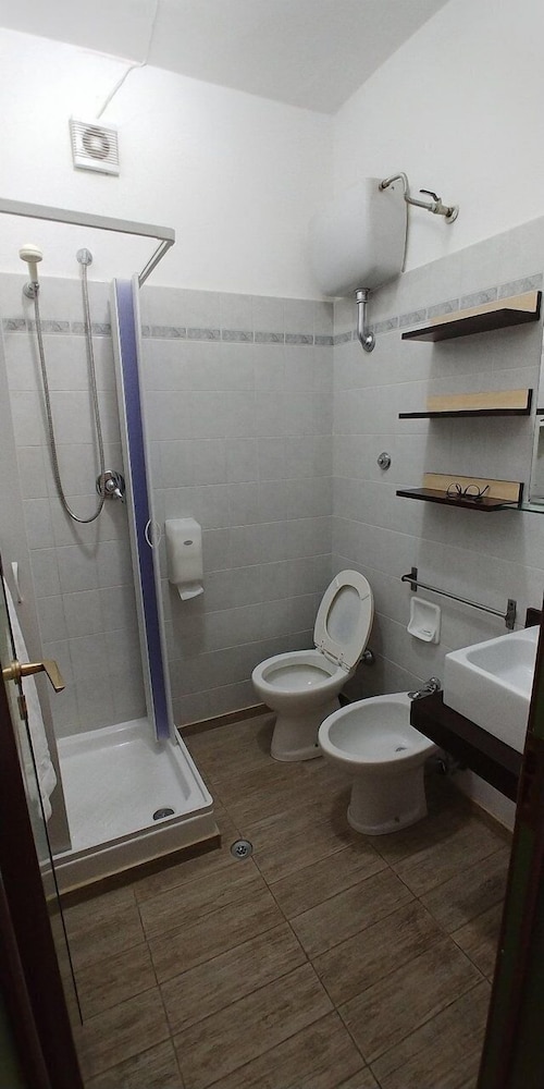 Triple Room - Photo 5
