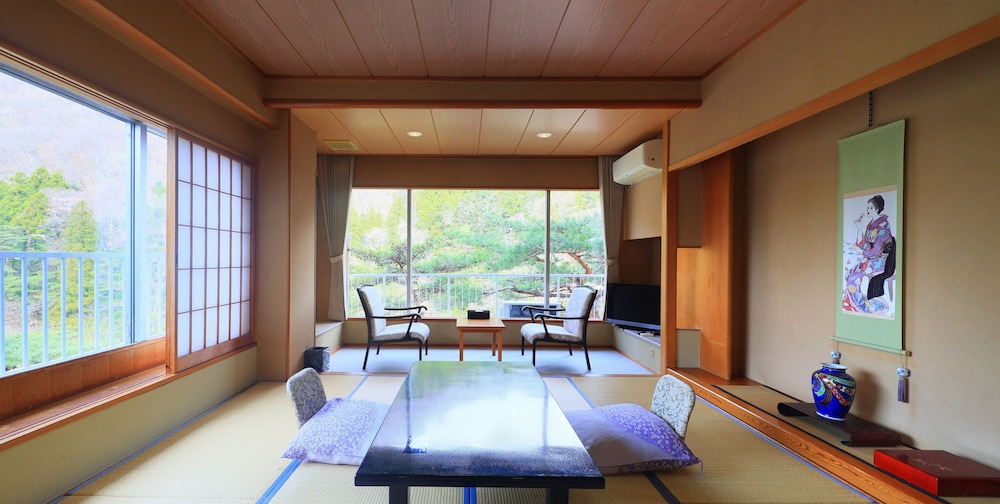 Japanese Style Deluxe Room photo 3