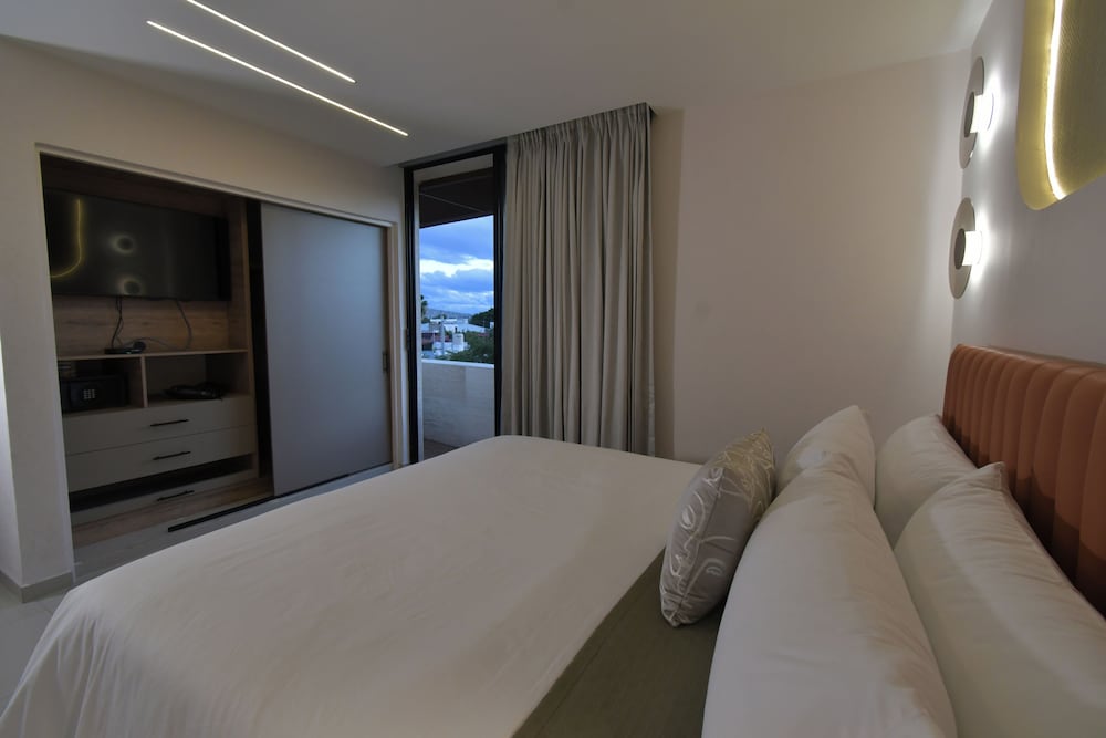 Satelite Suite - Photo 6