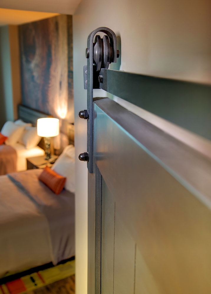 Standard Room, 2 Queen Beds, Bay View photo 1
