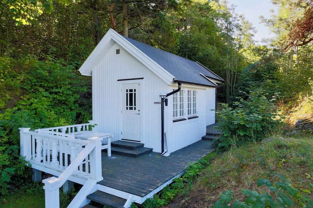 Chalet, Patio, Sea View photo 3