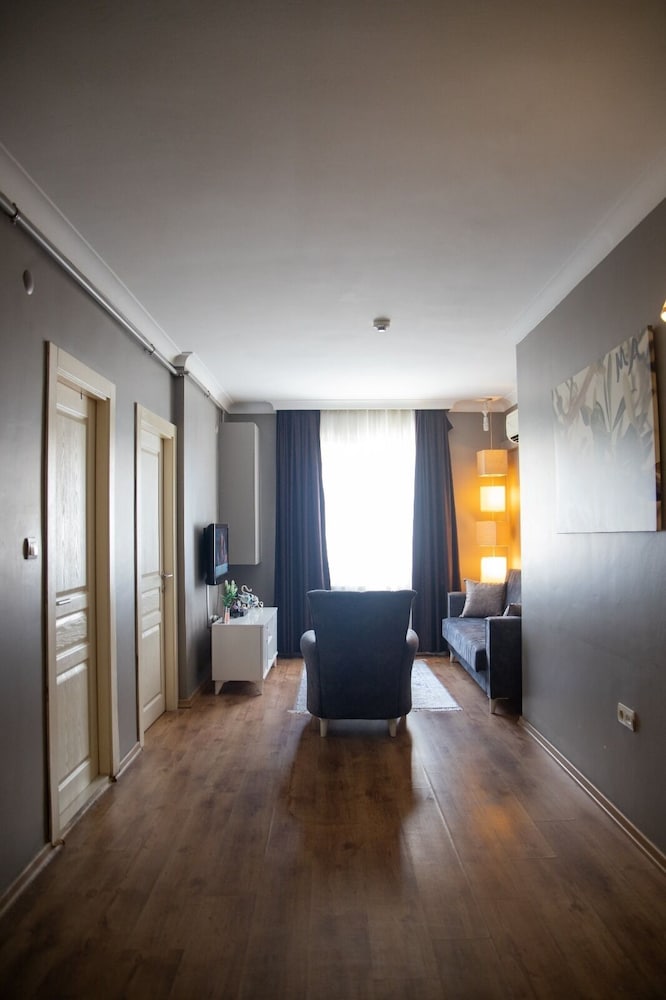 Suite, 2 Bedrooms photo 1