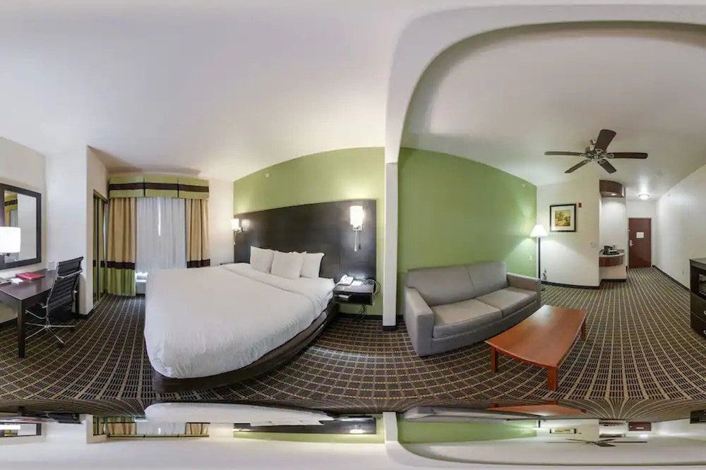 Suite, 1 King Bed, Non Smoking, Hot Tub - Photo 2