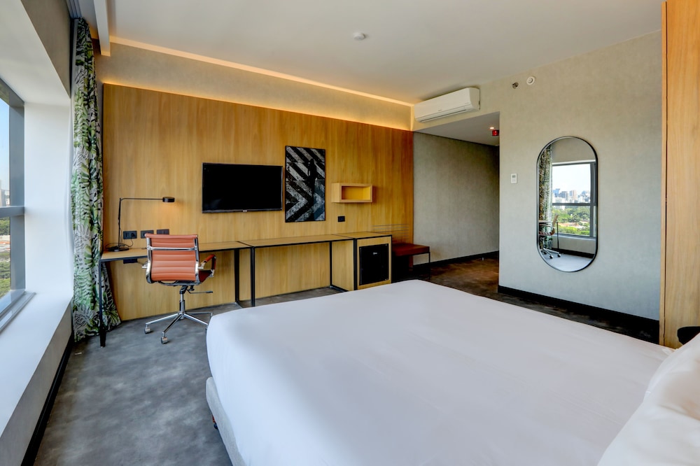Superior Room, Accessible - Photo 2