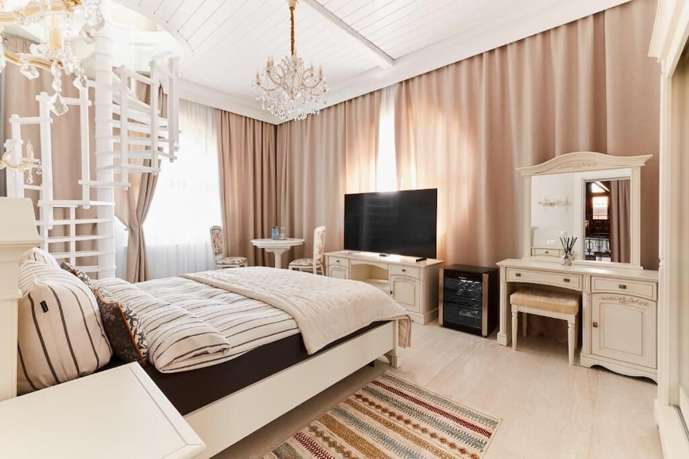 Exclusive Room