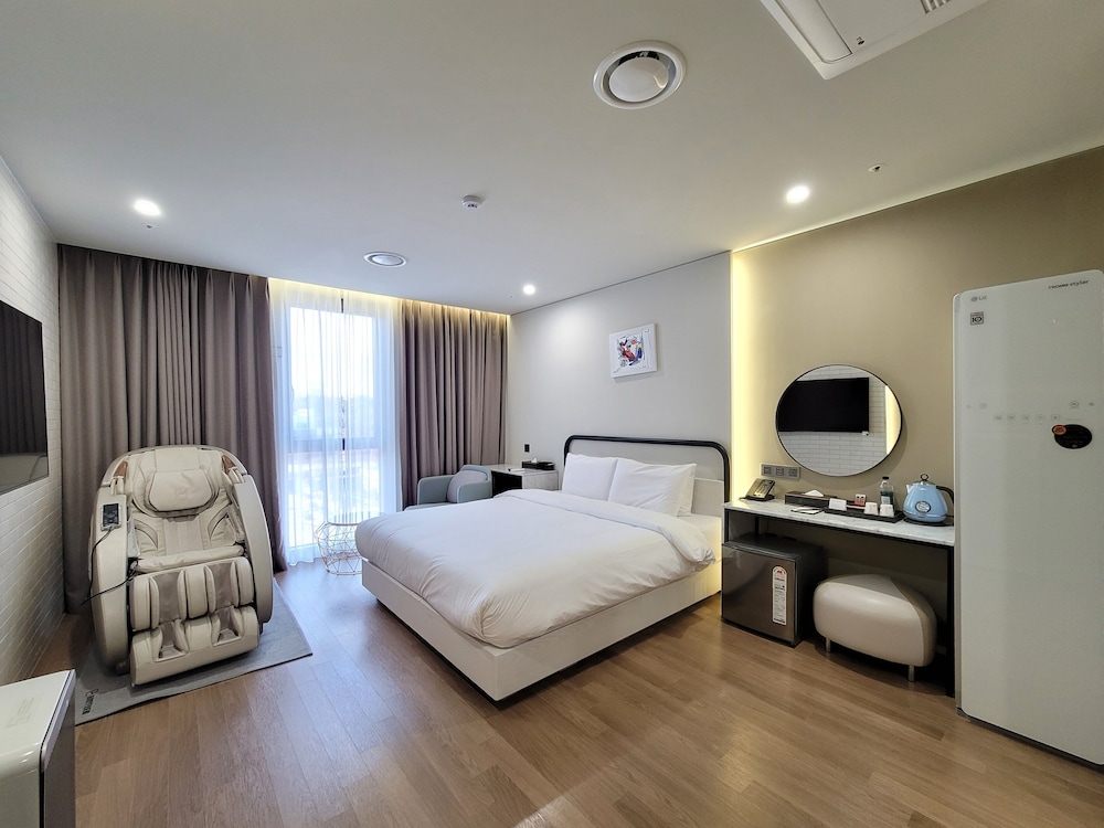 Deluxe Bodyfriend Room - Photo 1