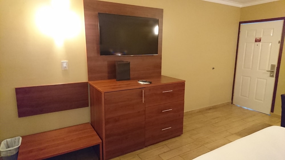 Standard Room - Photo 2