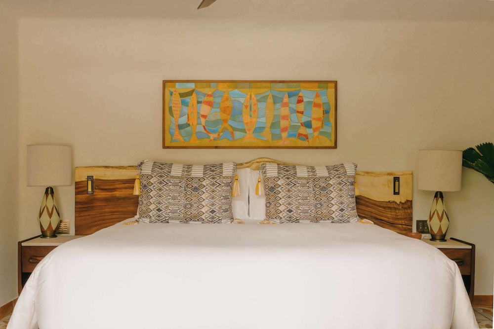 Deluxe Room, Garden View (Deluxe Garden View Room) - Photo 1