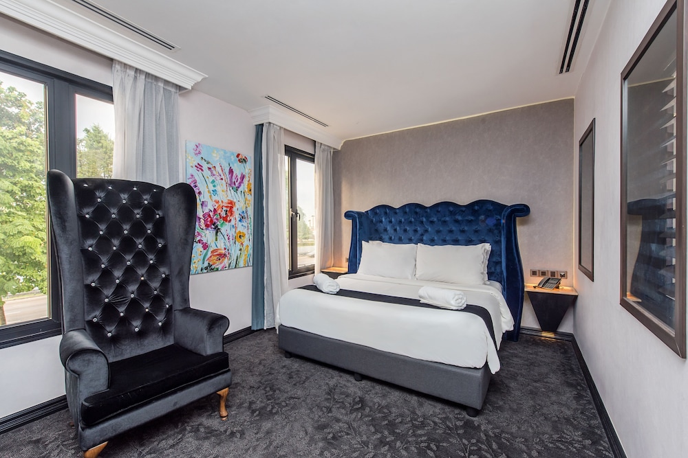 Presidential Room, 1 King Bed photo 1
