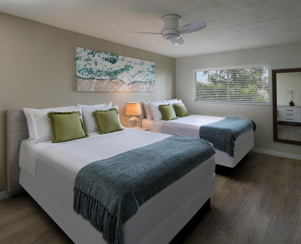 Suite, Multiple Beds - Photo 1