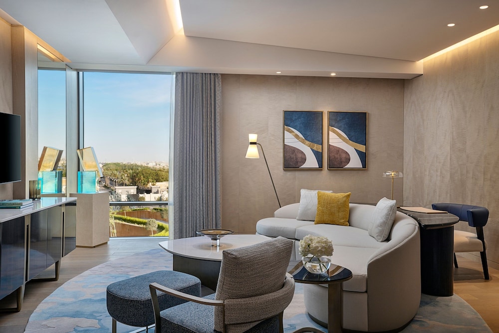 Suite, 1 Bedroom, City View