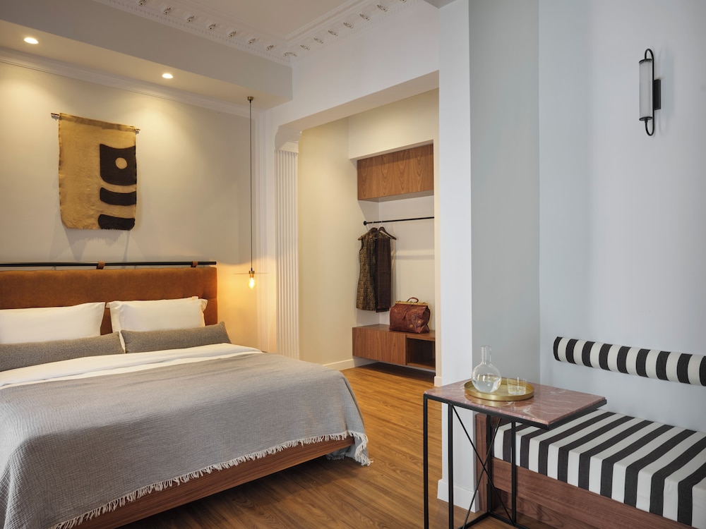 Suite photo 1