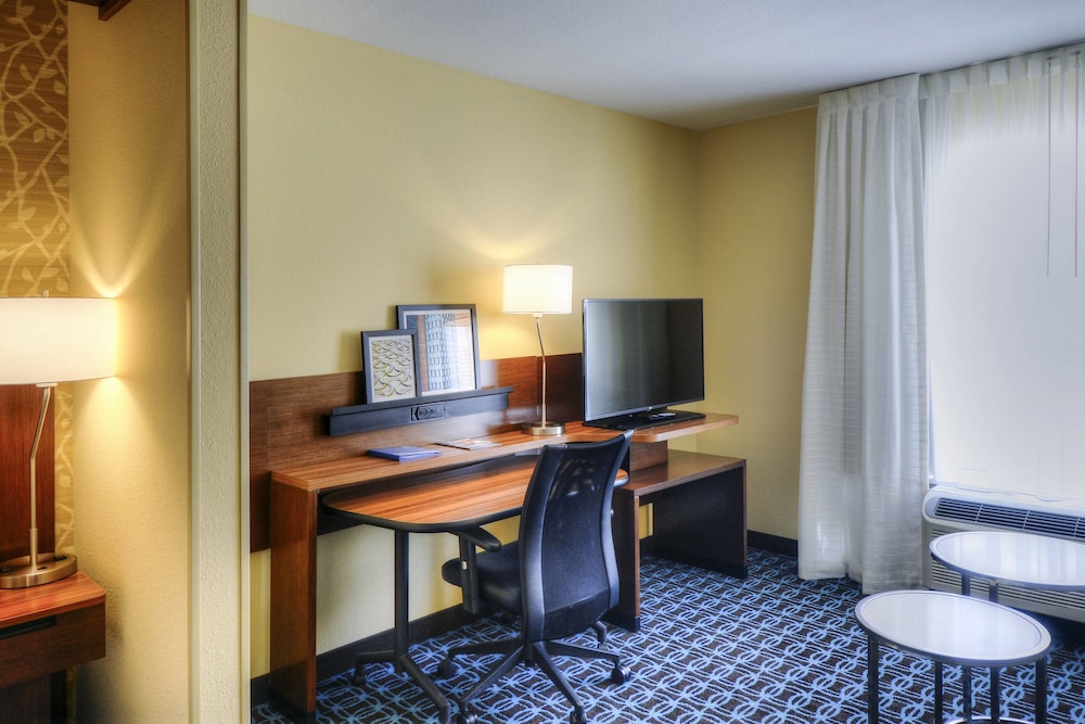 Suite, Multiple Beds photo 2