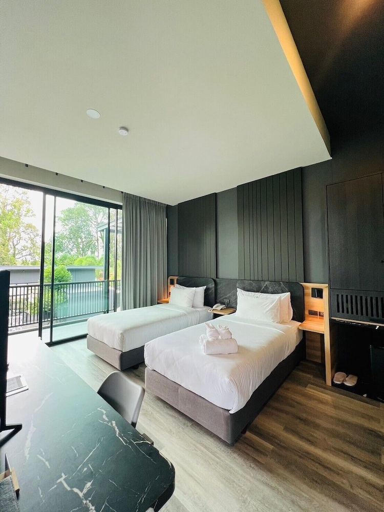 Superior Twin Room - Photo 14