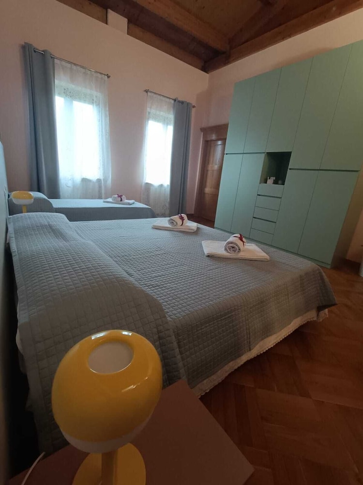 Comfort Room photo 1